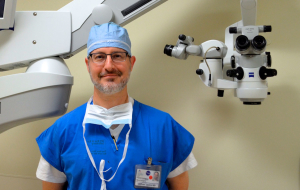 Dr. Joshua Levine Surgeon Image - Large